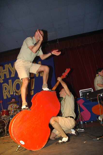 min 2005 11 27 riot 646